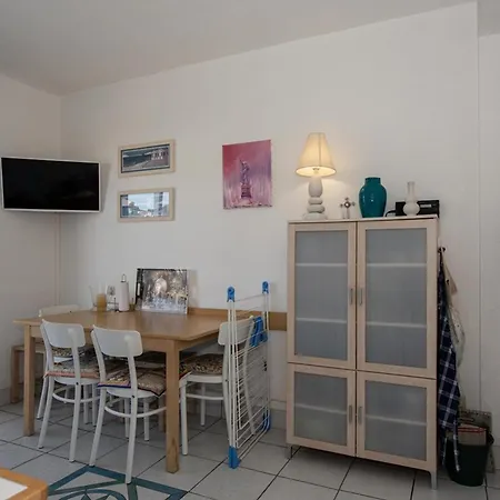 T2 Pour 4 Pers Avec Balcon Et Parking Apartment